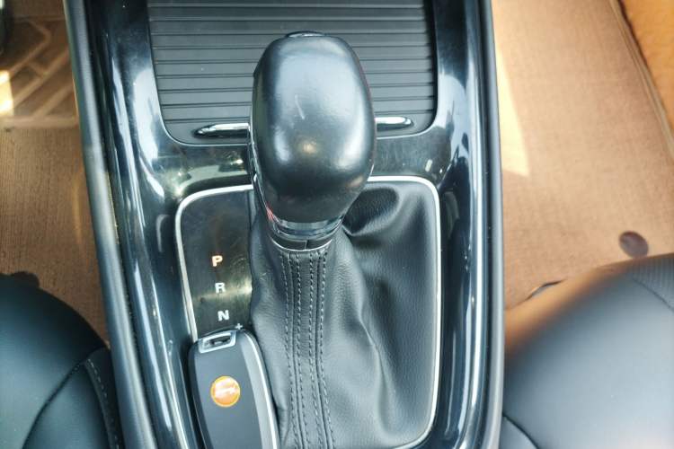 Used Roewe i5 2019 1.5L Automatic 4G Connected Langhao Edition