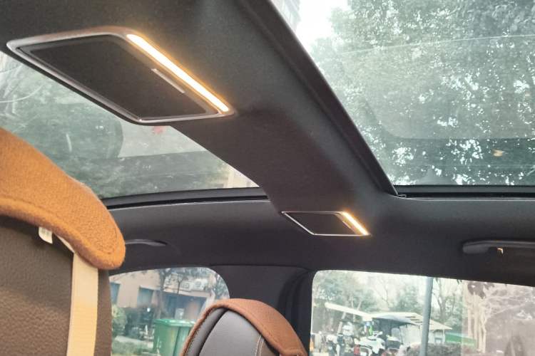 Used Mercedes-Benz GLC 2021 GLC 260 L 4MATIC Dynamic Edition