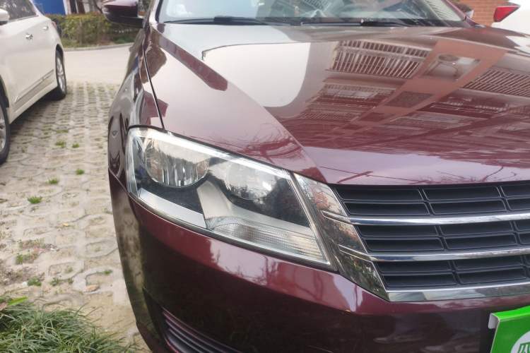 Used Volkswagen Lavida 2013 Revised Classic 1.6L Automatic Fashion Edition
