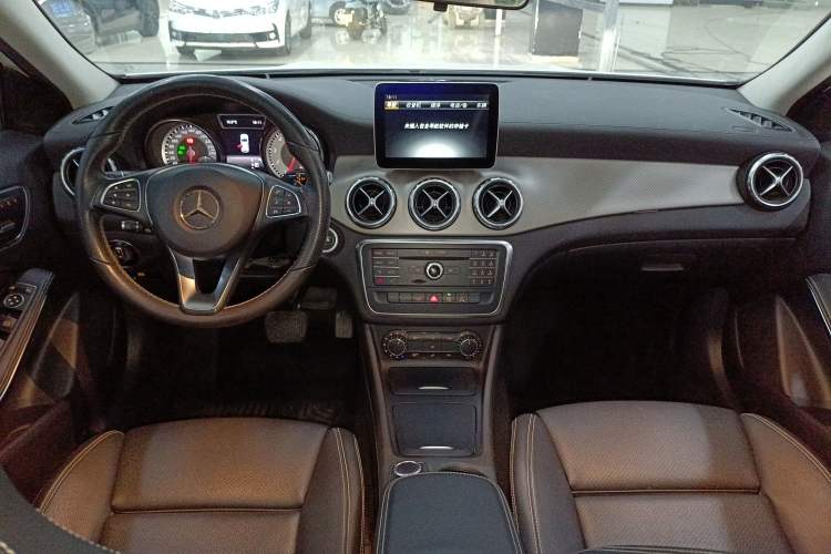 Used Mercedes-Benz GLA 2016 GLA 200 Fashion Model