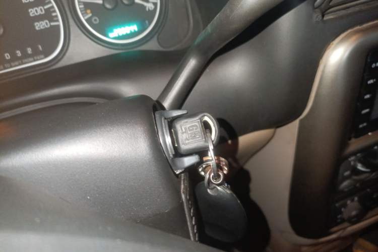 Used Buick GL8 2005 2.5L CT1 Comfort Model Vehicle Key