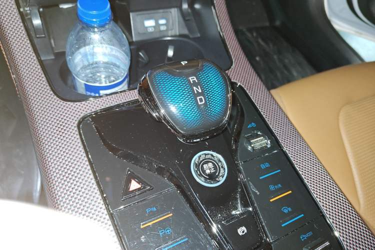 Used BYD Han 2022 DM-i 242km Flagship Model Gear Lever