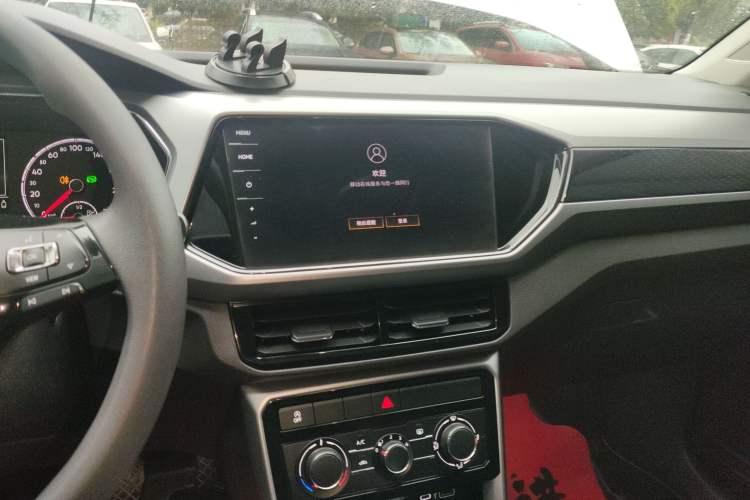 Used Volkswagen T-Cross 2021 1.5L Automatic Comfort Edition Audio And AC Panel