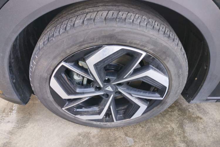 Used Deepal S07 2025 215Max Deep Blue Intelligent Driving AD PRO Range-Extended Version
