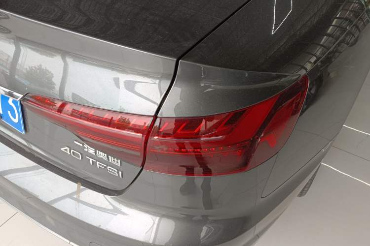 Used Audi A4L 2022 40 TFSI Fashion Dynamic Model Right Rear Taillight