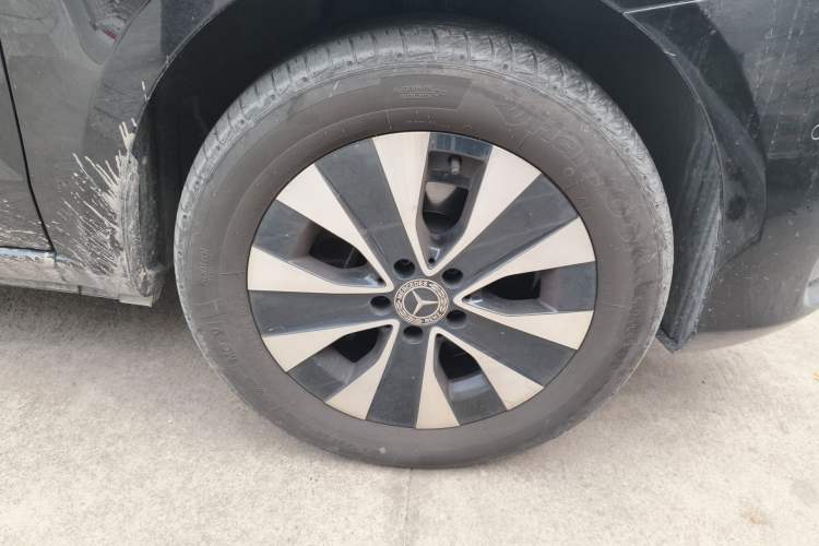 Used Mercedes-Benz Vito 2021 2.0T Business Version 7 Seats Right Front Wheel Hub