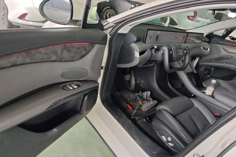 Used IM LS6 2023 Max Standard Edition
