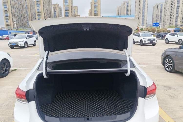 Used Buick GT 2021 Revised Version 1.3T Automatic Mild Hybrid Elite Edition Trunk