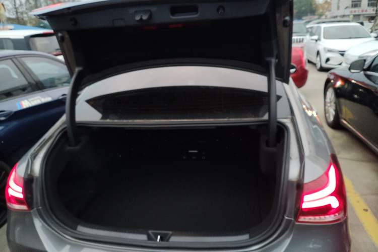 Used Mercedes-Benz A-Class 2022 Second Facelift A 200 L Sport Sedan Fashion Version