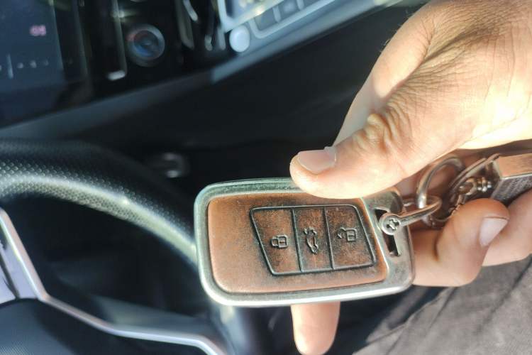 Used Volkswagen Magotan 2023 2 Million Units Limited-Edition 280TSI DSG Comfort Version Vehicle Key