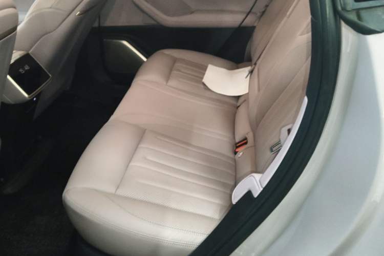Used ONVO L60 2024 60 kWh All-Wheel Drive
