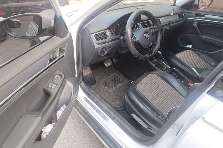 Used Volkswagen C-TREK 2018 230TSI DSG Comfort Model Driver Seat