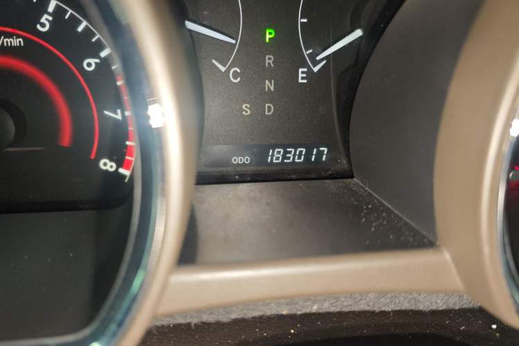 Used Toyota Highlander 2009 3.5L 4x4 7-Seater Supreme Edition Odometer Close Up