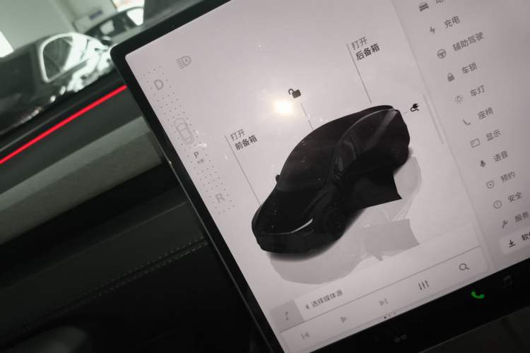 Used Tesla Model Y 2026 Rear-Drive Model
