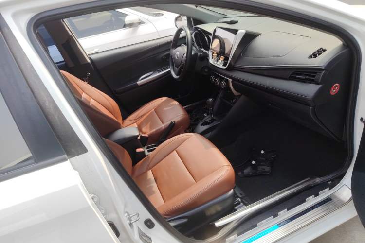 Used Toyota YARiS L Zhi Xiang 2017 1.5E CVT Dynamic Edition Right Front Seat