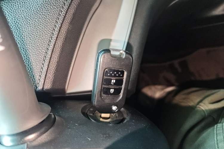 Used Honda CR-V 2016 2.0L two-wheel drive Urban Edition
