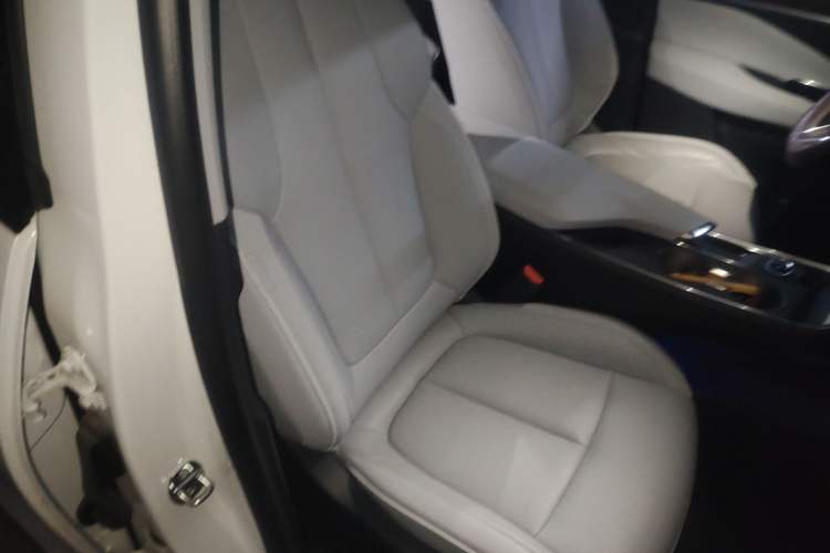 Used Buick E4 2023 Deluxe Edition
