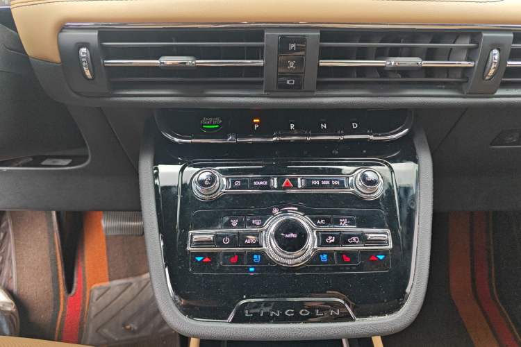 Used Lincoln Corsair 2022 2.0T Two-Wheel Drive Luxury Edition