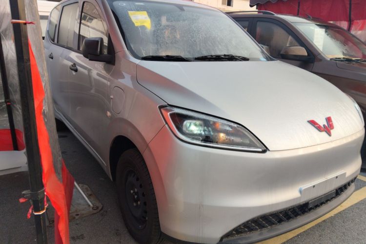 Used Wuling Hongguang New Energy 2024 All-Electric Model 300KM Practical Version
