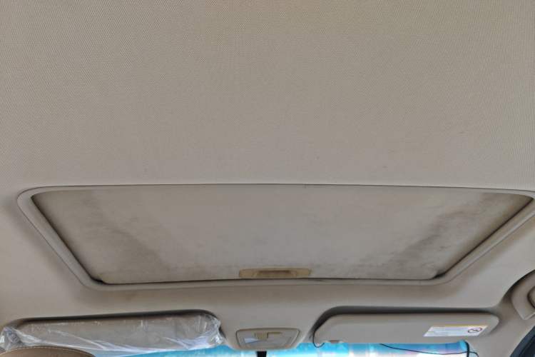 Used Baojun 730 2014 1.5L Manual Luxury Navigation ESP Version 7 Seats