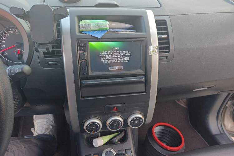 Used Dongfeng Fengdu MX6 2015 2.0L CVT 4x4 Dream Edition
