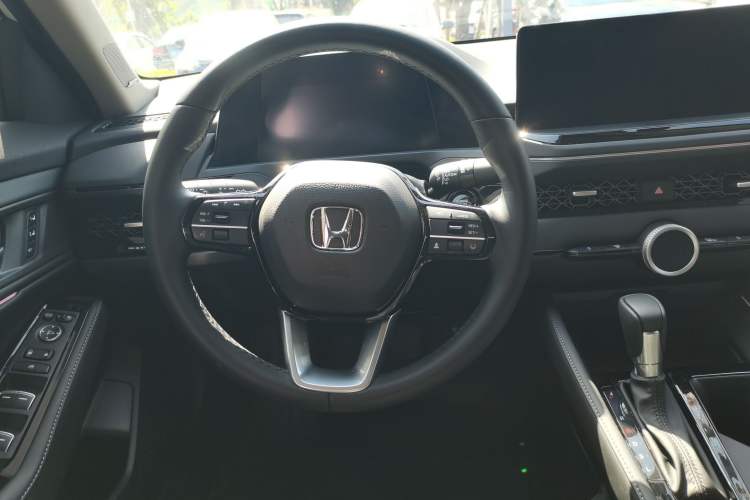 Used Honda Accord 2025 260TURBO Prestige Edition