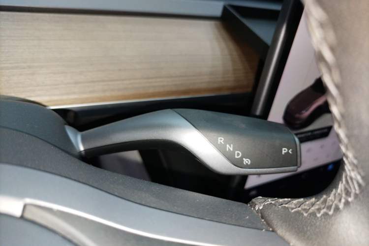 Used Tesla Model Y 2022 Rear-Wheel-Drive Version