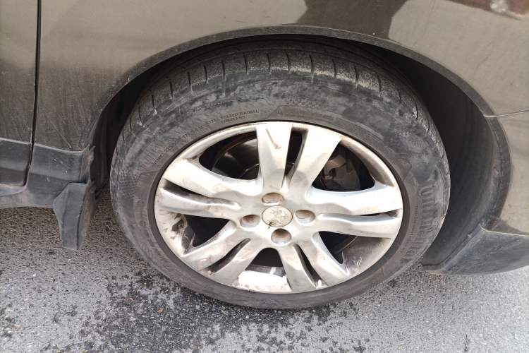 Used Peugeot 3008 2013 1.6THP Automatic Prestige Edition