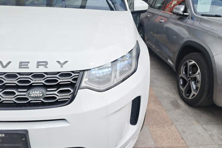 Used Land Rover Discovery Sport 2021 249 PS R-Dynamic S Performance Edition Left Front Headlight