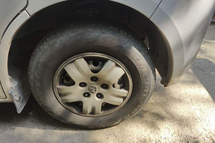 Used CHANGAN KAICHENG Ruixing M60 2023 1.6L CNG Comfort-Grade 6-Seater Passenger Vehicle