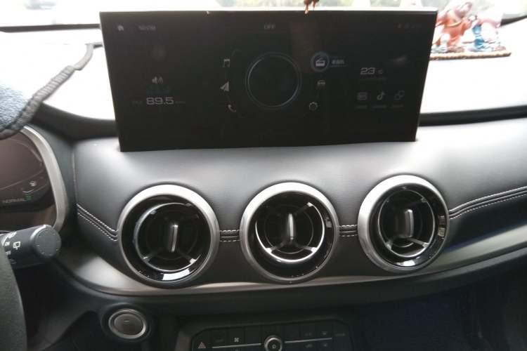 Used Wey VV6 2020 2.0T Two-Wheel Drive Smart Enjoyment+