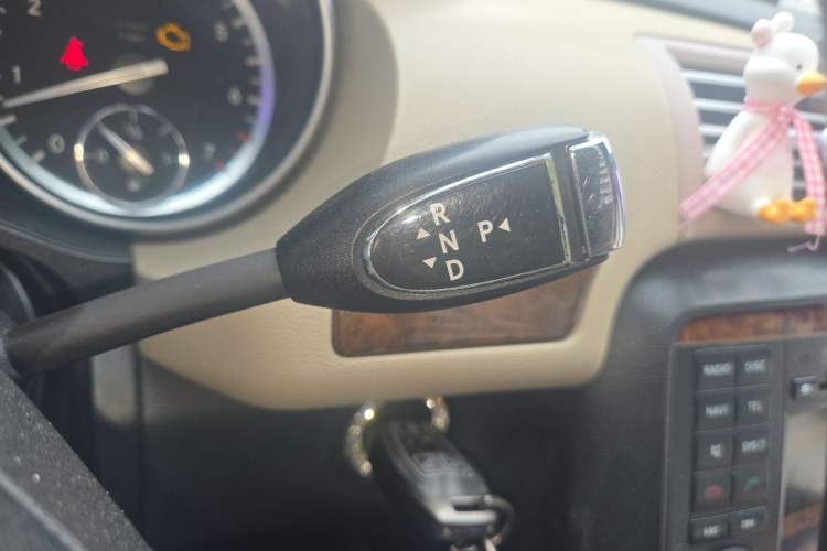 Used Mercedes-Benz R-Class 2010 R 300 L Luxury Model Gear Lever