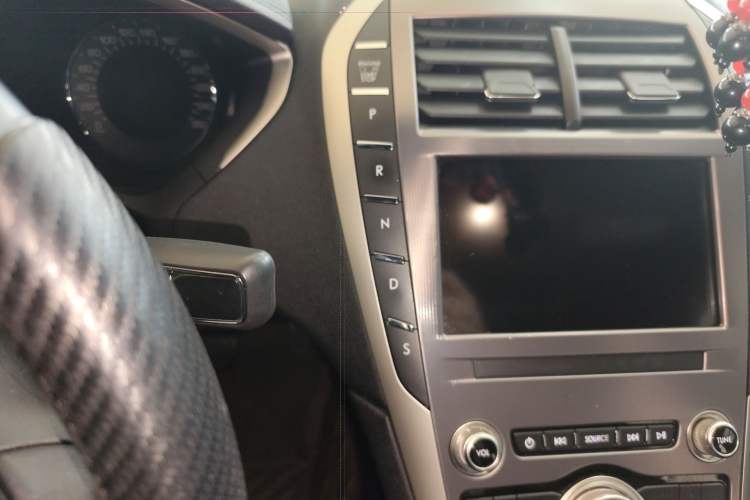 Used Lincoln MKZ 2020 2.0T MONO Limited Luxury Edition MONO WHITE Gear Lever