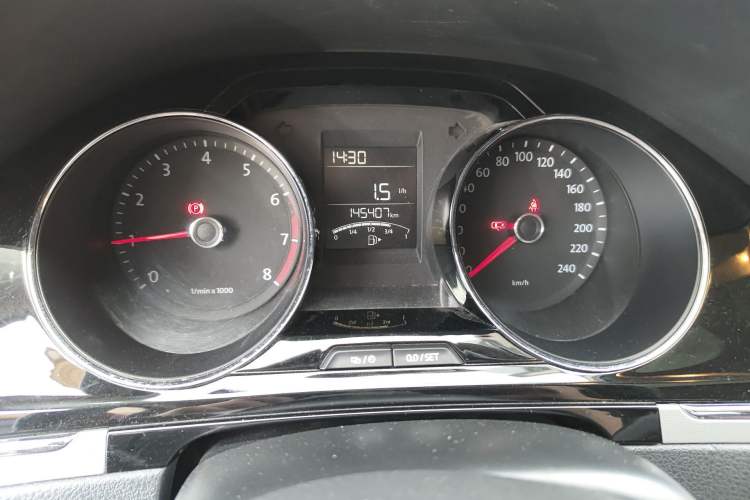 Used Volkswagen Bora 2013 1.6L Manual Comfort Model Instrument Cluster