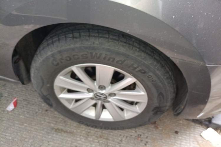 Used Volkswagen Jetta 2013 1.6L Manual Fashion Edition
