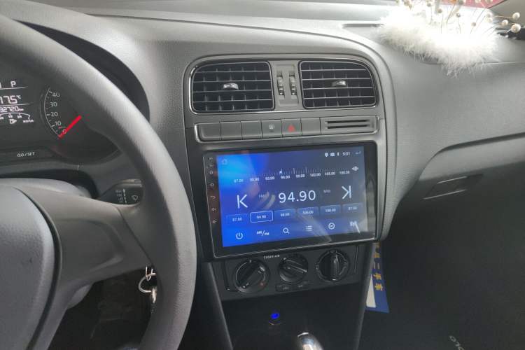 Used Volkswagen Polo 2016 1.4L Automatic Trendy Model Audio And AC Panel