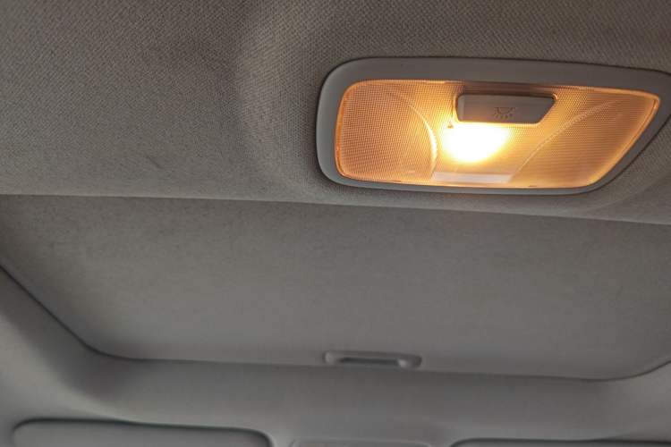 Used Hyundai ix35 2010 2.0L Automatic Two-Wheel Drive Elite Edition GLS Headliner