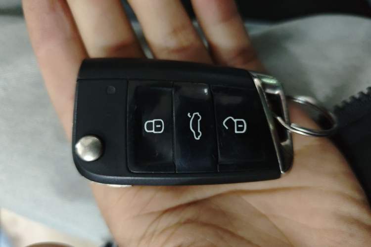 Used Volkswagen Golf 2018 1.6L Automatic Comfort Model Vehicle Key