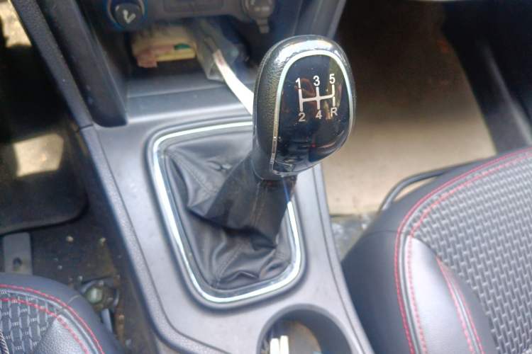 Used Chery Tiggo 3 2016 1.6L Manual ZhiShang Edition
