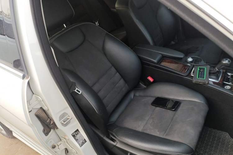 Used Mercedes-Benz C-Class 2013 C 260 Elegant Grand Edition
