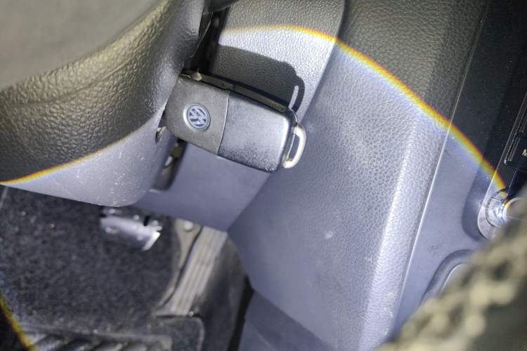 Used Volkswagen Sagitar 2014 1.6L Automatic Fashion Model Vehicle Key