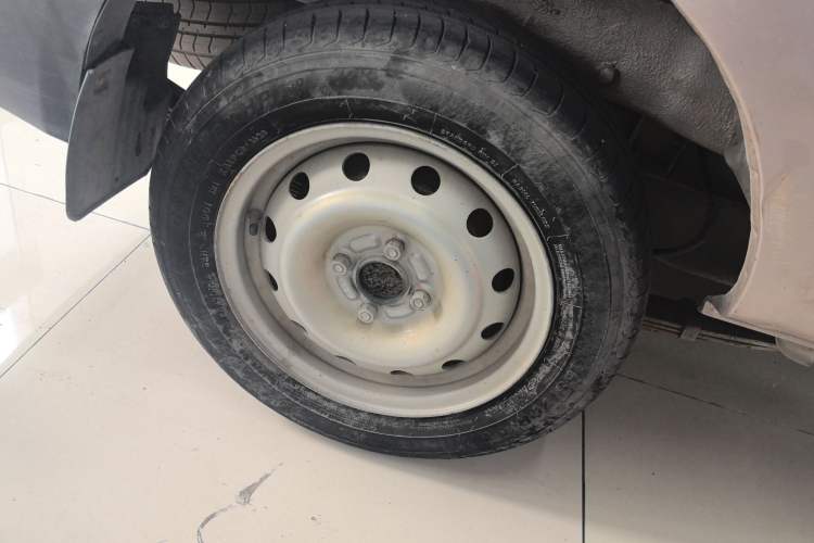 Used Jinbei Hiace X30 2020 1.5L Super-Comfortable Version China VI Standard SWC15M Exterior 5