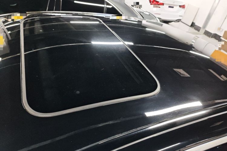 Used Mercedes-Benz E-Class 2016 E 200 L Sport Edition Roof