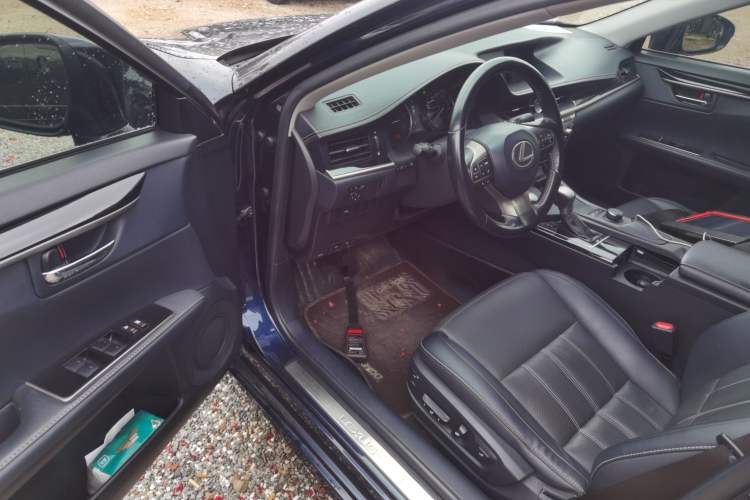 Used Lexus ES 2015 200 Elite Edition Driver Seat