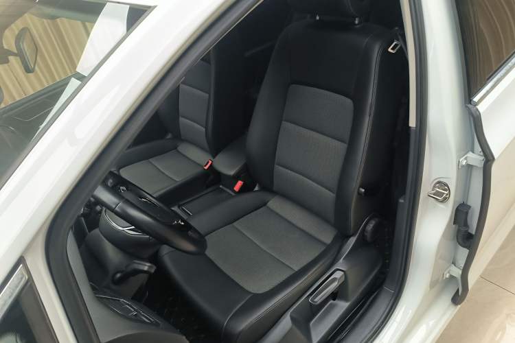 Used Volkswagen Golf Sportsvan 2018 230TSI Automatic Trend Edition
