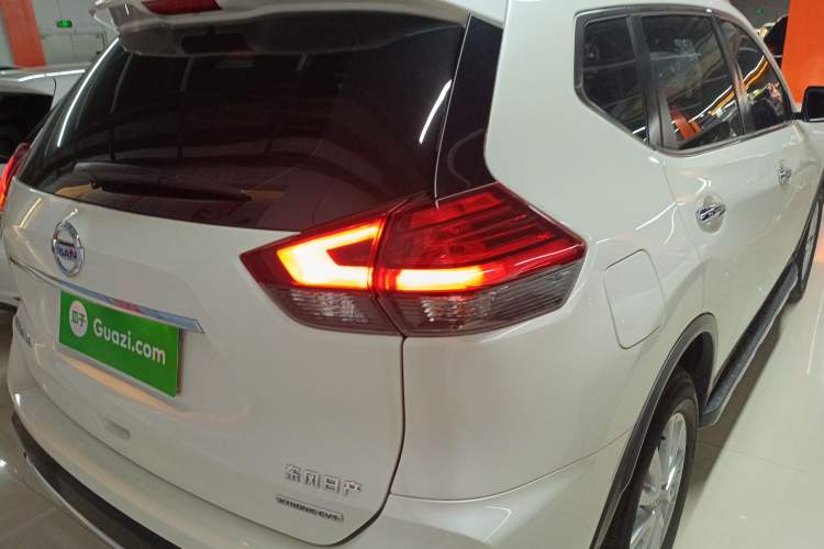 Used Nissan X-Trail 2019 2.0L CVT Smart Connect Comfort Edition 2WD