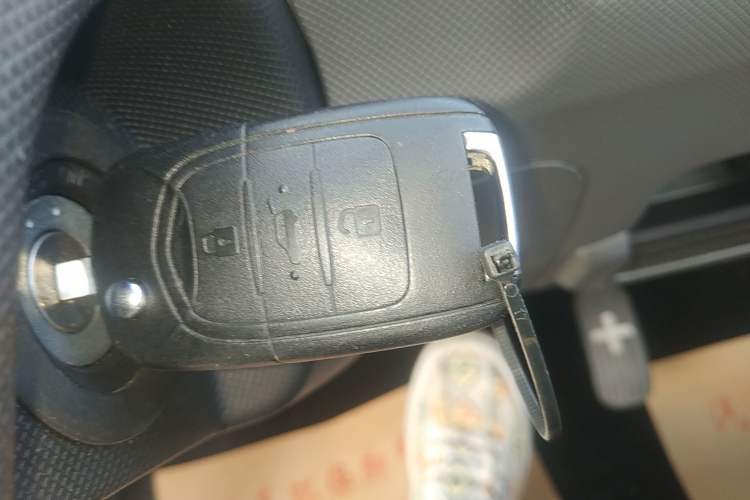 Used Wuling Hongguang MINIEV 2021 Macaron Premium Model – Lithium Iron Phosphate Vehicle Key