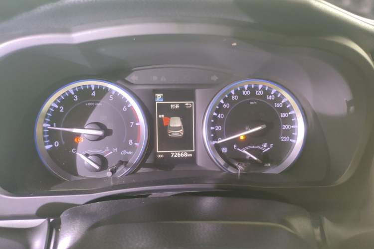 Used Toyota Highlander 2018 2.0T Four-Wheel Drive Luxury Version 7 Seats China VI Standard
