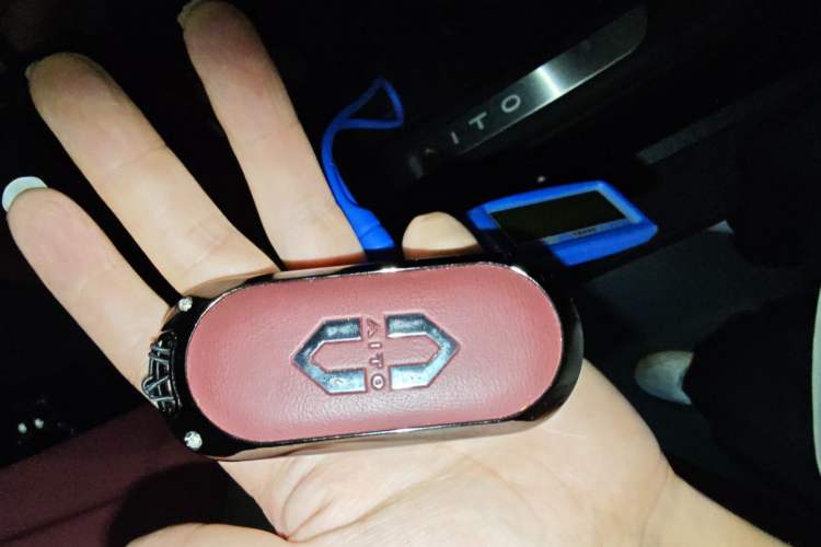 Used Hima AITO M8 2025 Extended-Range Max+ Version 53.4 kWh 6-Seater Edition
