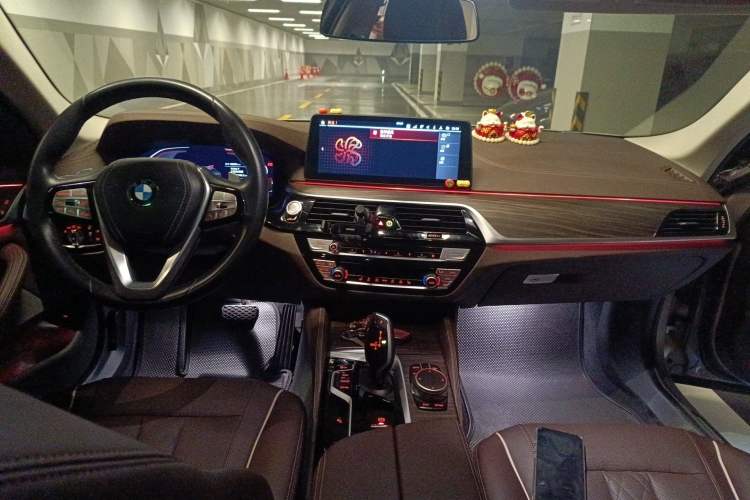 Used BMW 5 Series 2021 Restyled 530Li Leading Edition Luxury Package
